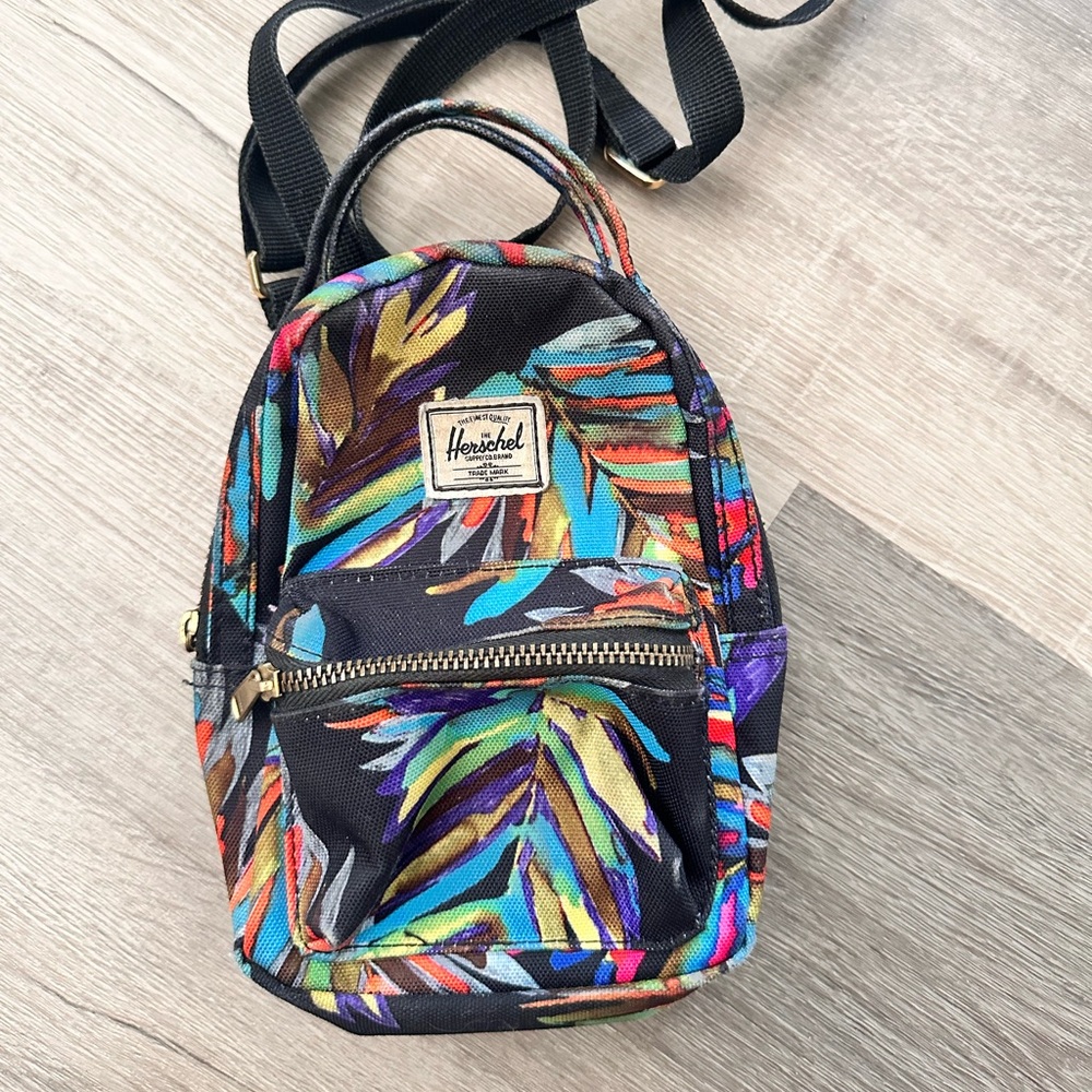Herschel Nova Mini Crossbody